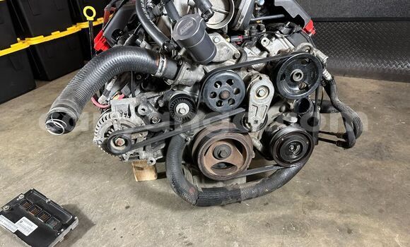 Buy CHRYSLER 300C SRT8 in Lilongwe in Malawi Buy CHRYSLER 300C SRT8 in Lilongwe in Malawi