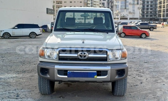 Buy Used Toyota Land Cruiser White Car in Lilongwe in Malawi Buy Used Toyota Land Cruiser White Car in Lilongwe in Malawi