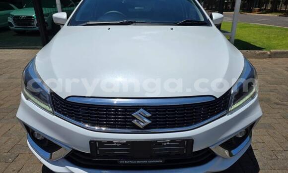 Buy Used Suzuki Ciaz White Car in Lilongwe in Malawi Buy Used Suzuki Ciaz White Car in Lilongwe in Malawi
