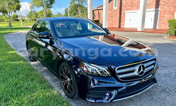 Buy Used Mercedes-Benz E-Classe Blue Car in Lilongwe in Malawi Buy Used Mercedes-Benz E-Classe Blue Car in Lilongwe in Malawi