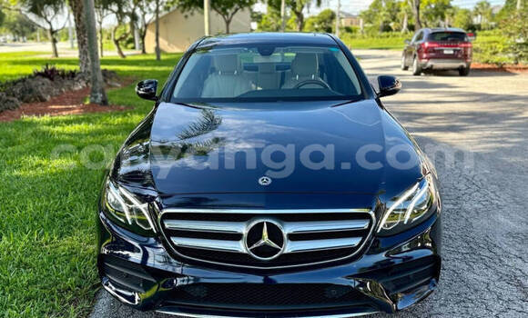 Buy Used Mercedes-Benz E-Classe Blue Car in Lilongwe in Malawi Buy Used Mercedes-Benz E-Classe Blue Car in Lilongwe in Malawi
