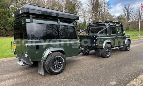 Buy Used Land Rover Defender Green Car in Lilongwe in Malawi Buy Used Land Rover Defender Green Car in Lilongwe in Malawi