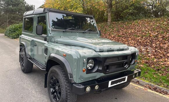 Buy Used Land Rover Defender Green Car in Lilongwe in Malawi Buy Used Land Rover Defender Green Car in Lilongwe in Malawi