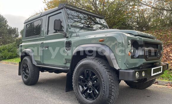 Buy Used Land Rover Defender Green Car in Lilongwe in Malawi Buy Used Land Rover Defender Green Car in Lilongwe in Malawi
