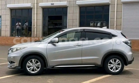 Buy New Honda Vezel Silver Car in Lilongwe in Malawi Buy New Honda Vezel Silver Car in Lilongwe in Malawi