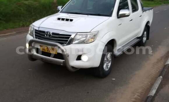 Buy Used Toyota Hilux White Car in Lilongwe in Malawi Buy Used Toyota Hilux White Car in Lilongwe in Malawi
