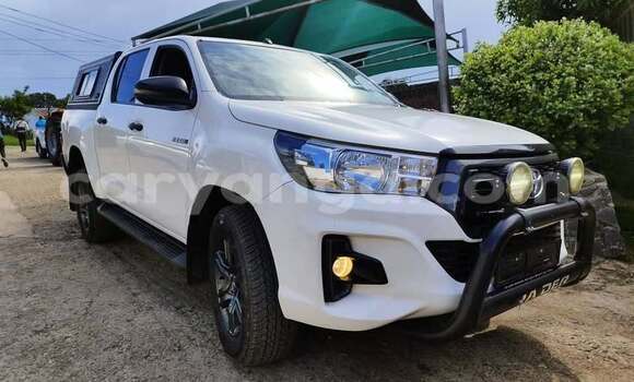 Buy Used Toyota Hilux White Car in Lilongwe in Malawi Buy Used Toyota Hilux White Car in Lilongwe in Malawi