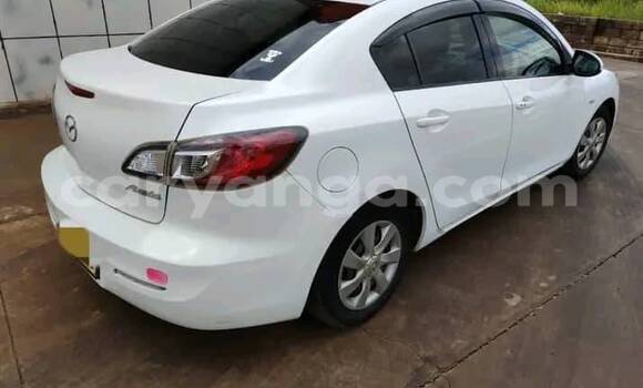 Acheter Occasion Voiture Mazda Axela Blanc à Lilongwe, Malawi Acheter Occasion Voiture Mazda Axela Blanc à Lilongwe, Malawi