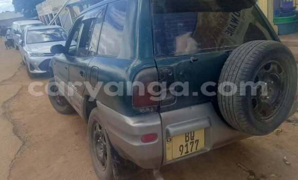 Acheter Occasion Voiture Toyota RAV4 Noir à Lilongwe, Malawi Acheter Occasion Voiture Toyota RAV4 Noir à Lilongwe, Malawi