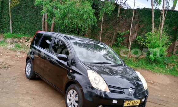 Acheter Occasion Voiture Nissan Note Noir à Lilongwe, Malawi Acheter Occasion Voiture Nissan Note Noir à Lilongwe, Malawi