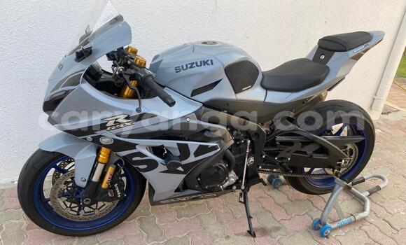 Buy Used Suzuki GSX–R Silver Bike in Blantyre in Malawi Buy Used Suzuki GSX–R Silver Bike in Blantyre in Malawi