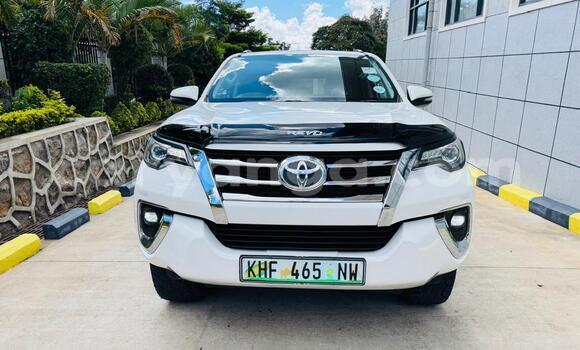 Buy New Toyota Fortuner White Car in Blantyre in Malawi Buy New Toyota Fortuner White Car in Blantyre in Malawi