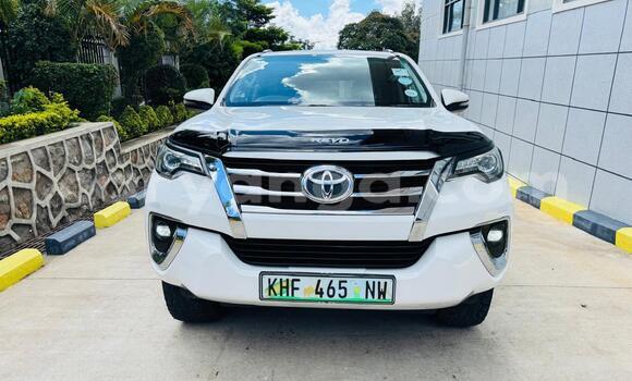 Buy New Toyota Fortuner White Car in Blantyre in Malawi Buy New Toyota Fortuner White Car in Blantyre in Malawi
