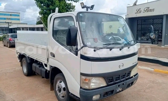 Buy New Toyota TownAce White Car in Lilongwe in Malawi Buy New Toyota TownAce White Car in Lilongwe in Malawi