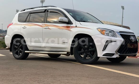Buy Used Toyota RAV4 White Car in Lilongwe in Malawi Buy Used Toyota RAV4 White Car in Lilongwe in Malawi