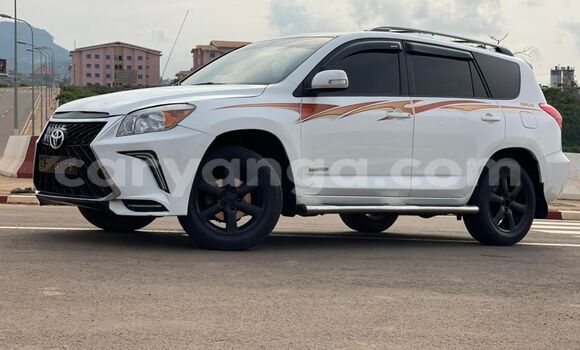 Buy Used Toyota RAV4 White Car in Lilongwe in Malawi Buy Used Toyota RAV4 White Car in Lilongwe in Malawi