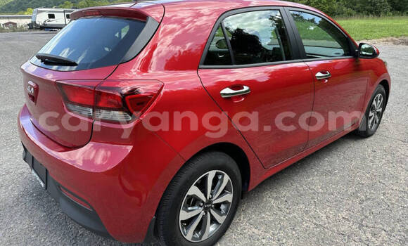 Buy Used Kia Rio Red Car in Lilongwe in Malawi Buy Used Kia Rio Red Car in Lilongwe in Malawi