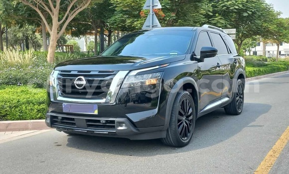 Buy Used Nissan Pathfinder Black Car in Lilongwe in Malawi Buy Used Nissan Pathfinder Black Car in Lilongwe in Malawi