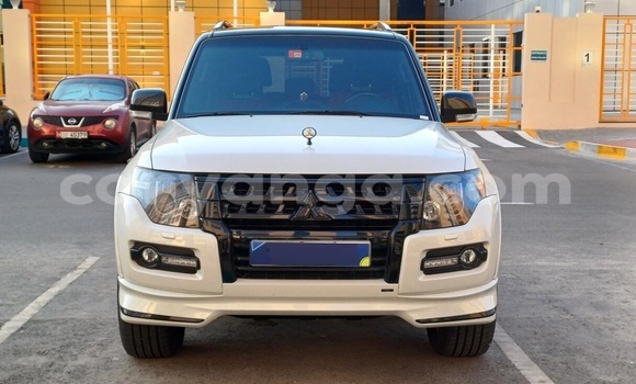 Buy Used Mitsubishi Pajero White Car in Lilongwe in Malawi Buy Used Mitsubishi Pajero White Car in Lilongwe in Malawi