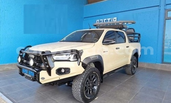 Buy Used Toyota Hilux Beige Car in Lilongwe in Malawi Buy Used Toyota Hilux Beige Car in Lilongwe in Malawi