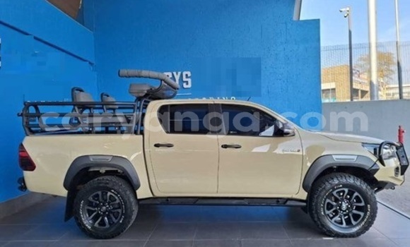 Buy Used Toyota Hilux Beige Car in Lilongwe in Malawi Buy Used Toyota Hilux Beige Car in Lilongwe in Malawi