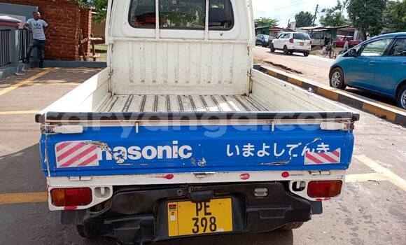 Buy Used Subaru Sambar White Car in Lilongwe in Malawi Buy Used Subaru Sambar White Car in Lilongwe in Malawi