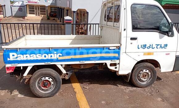 Buy Used Subaru Sambar White Car in Lilongwe in Malawi Buy Used Subaru Sambar White Car in Lilongwe in Malawi