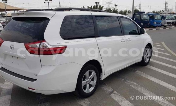 Buy Import Toyota Sienna White Car in Import - Dubai in Malawi Buy Import Toyota Sienna White Car in Import - Dubai in Malawi