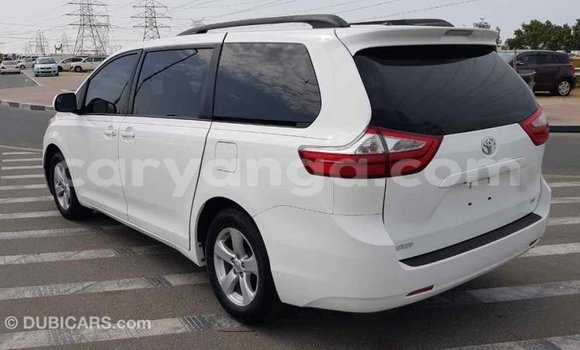 Buy Import Toyota Sienna White Car in Import - Dubai in Malawi Buy Import Toyota Sienna White Car in Import - Dubai in Malawi