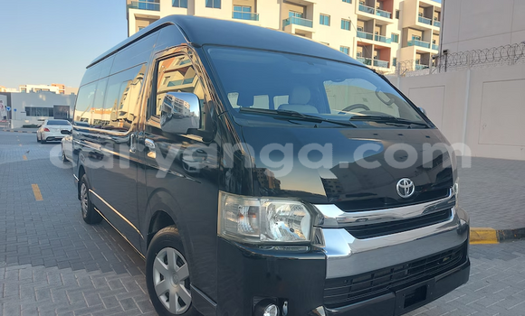 Buy Used Toyota Hiace Blue Car in Lilongwe in Malawi