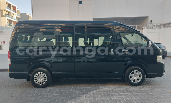 Buy Used Toyota Hiace Blue Car in Lilongwe in Malawi Buy Used Toyota Hiace Blue Car in Lilongwe in Malawi