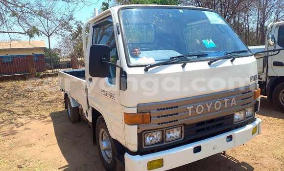 Buy Used Toyota Dyna White Car in Lilongwe in Malawi Buy Used Toyota Dyna White Car in Lilongwe in Malawi
