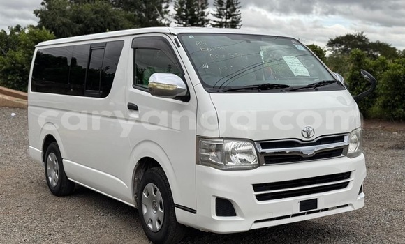 Buy Used Toyota Hiace White Car in Lilongwe in Malawi Buy Used Toyota Hiace White Car in Lilongwe in Malawi