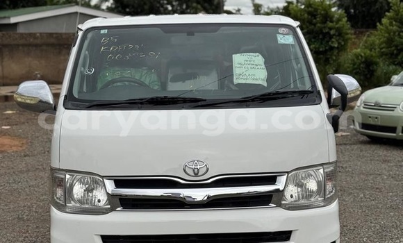 Buy Used Toyota Hiace White Car in Lilongwe in Malawi Buy Used Toyota Hiace White Car in Lilongwe in Malawi
