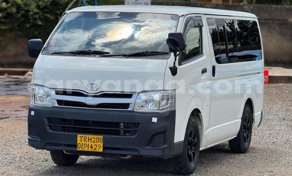 Buy Used Toyota Hiace White Car in Lilongwe in Malawi Buy Used Toyota Hiace White Car in Lilongwe in Malawi