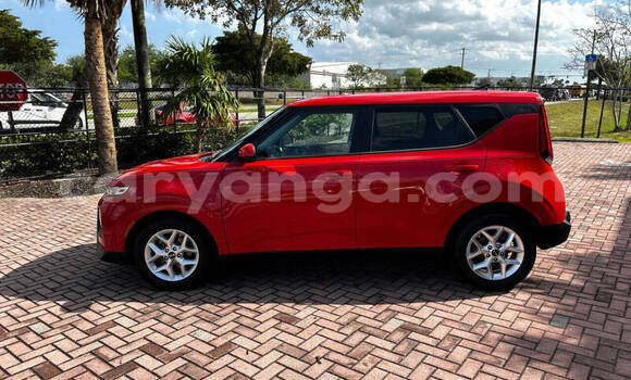 Buy Used Kia Soul Red Car in Lilongwe in Malawi