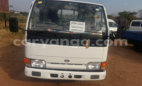 Nunua Mpya Mercedes‒Benz Truck Black Lori ndani ya Lilongwe nchini Malawi Nunua Mpya Mercedes‒Benz Truck Black Lori ndani ya Lilongwe nchini Malawi
