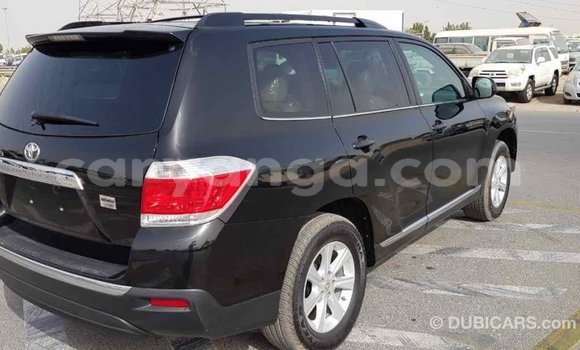 Nunua Imported Toyota Highlander Black Gari ndani ya Import - Dubai nchini Malawi Nunua Imported Toyota Highlander Black Gari ndani ya Import - Dubai nchini Malawi