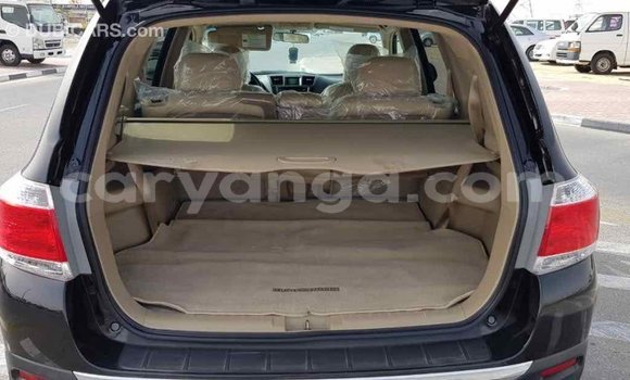 Nunua Imported Toyota Highlander Black Gari ndani ya Import - Dubai nchini Malawi Nunua Imported Toyota Highlander Black Gari ndani ya Import - Dubai nchini Malawi