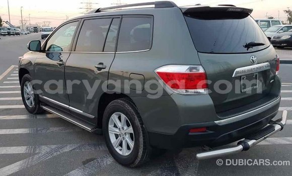Buy Import Toyota Highlander Green Car in Import - Dubai in Malawi Buy Import Toyota Highlander Green Car in Import - Dubai in Malawi