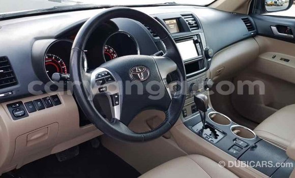 Buy Import Toyota Highlander Green Car in Import - Dubai in Malawi Buy Import Toyota Highlander Green Car in Import - Dubai in Malawi