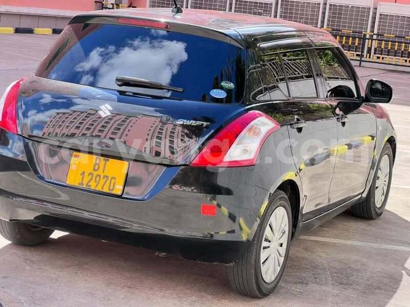 Big with watermark suzuki swift malawi lilongwe 15842