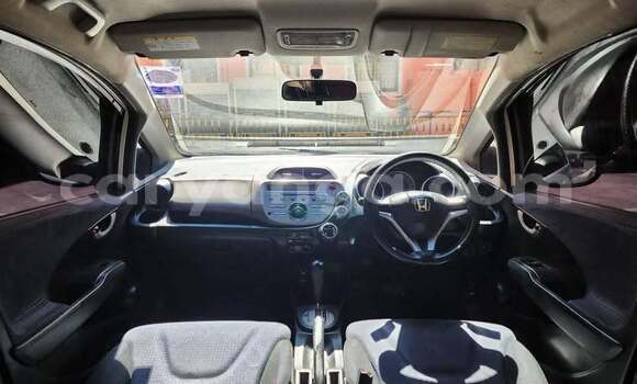 Buy Used Honda FIT White Car in Lilongwe in Malawi Buy Used Honda FIT White Car in Lilongwe in Malawi