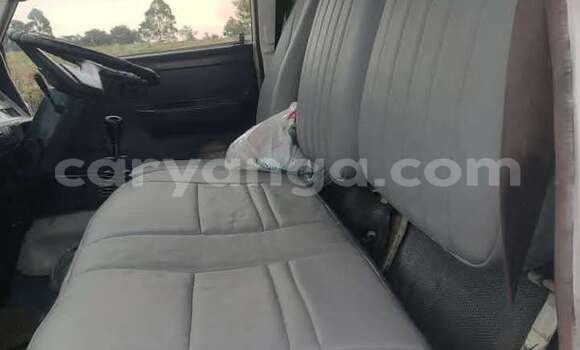 Buy Used Toyota Dyna White Car in Lilongwe in Malawi Buy Used Toyota Dyna White Car in Lilongwe in Malawi