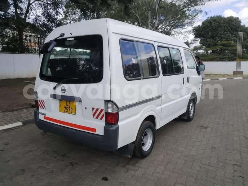 Big with watermark nissan vanette malawi lilongwe 15857