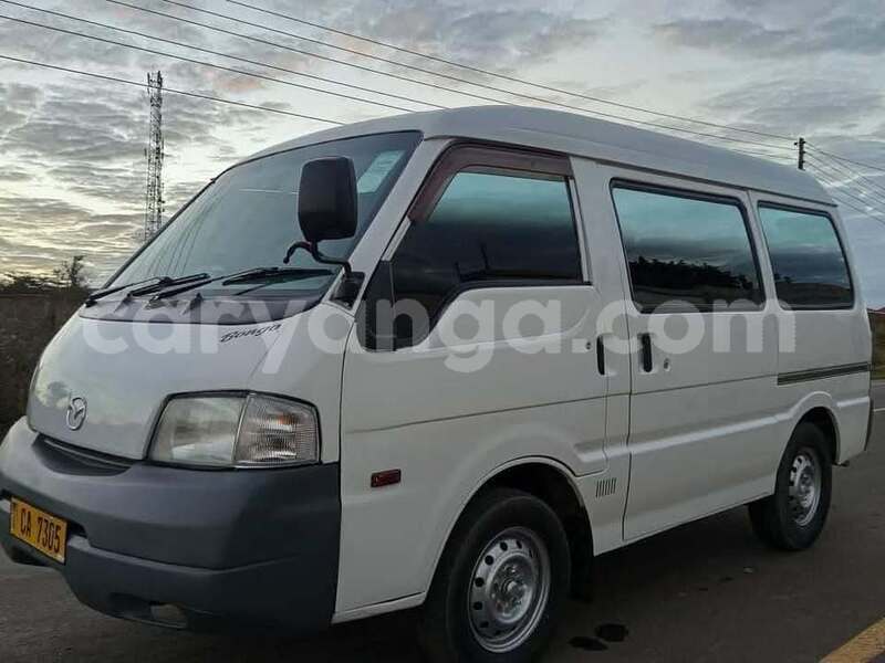 Big with watermark nissan vanette malawi lilongwe 15858