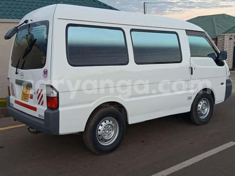 Big with watermark nissan vanette malawi lilongwe 15858