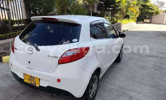 Buy Used Mazda 326 White Car in Blantyre in Malawi Buy Used Mazda 326 White Car in Blantyre in Malawi