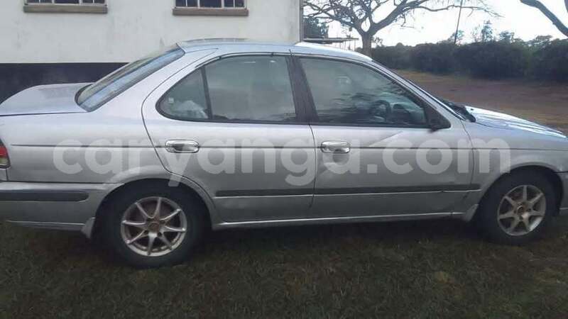 Big with watermark nissan sunny malawi blantyre 15863