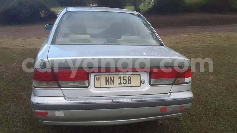 Big with watermark nissan sunny malawi blantyre 15863